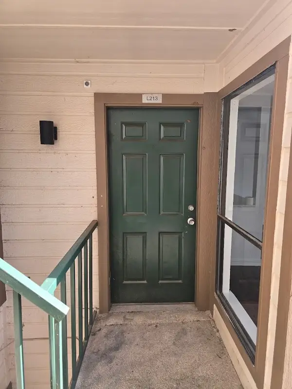 2307 Balsam Drive #L213, Arlington, TX 76006