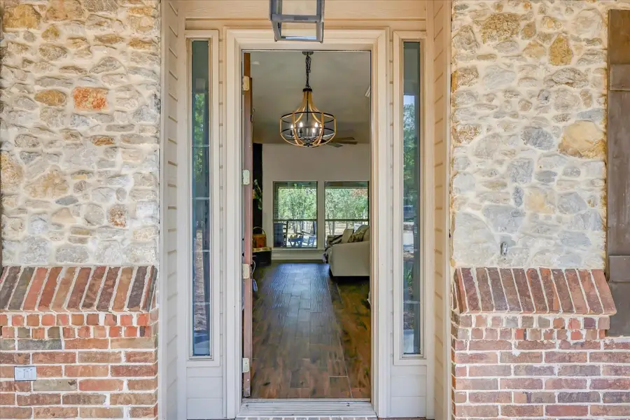 514 Oak Hills Drive, Newark, TX 76071 - #2