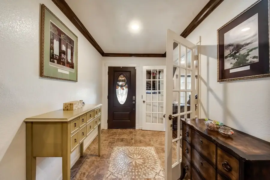6708 Olivewood Drive, Arlington, TX 76001 - #2
