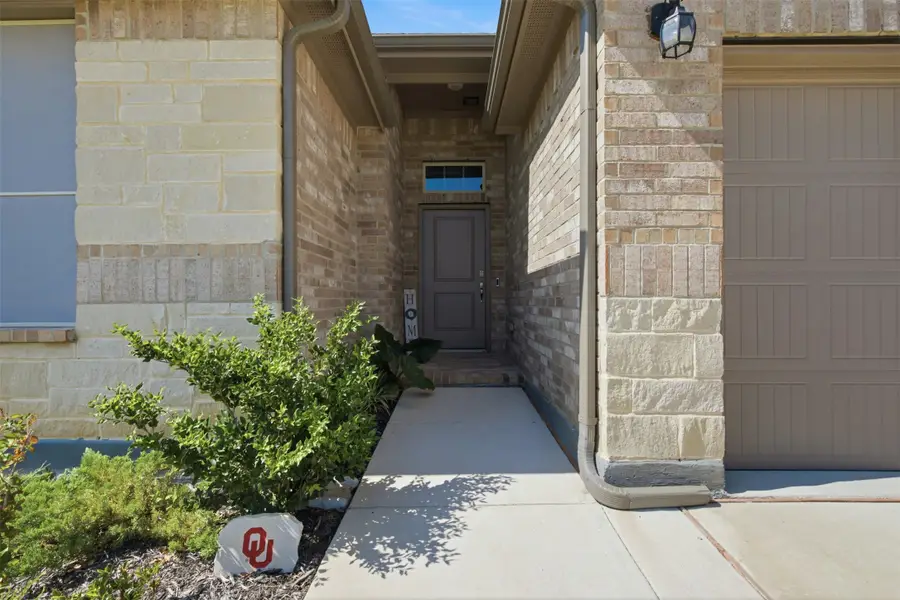 5213 Crystal Lake Avenue, Krum, TX 76249 - #3