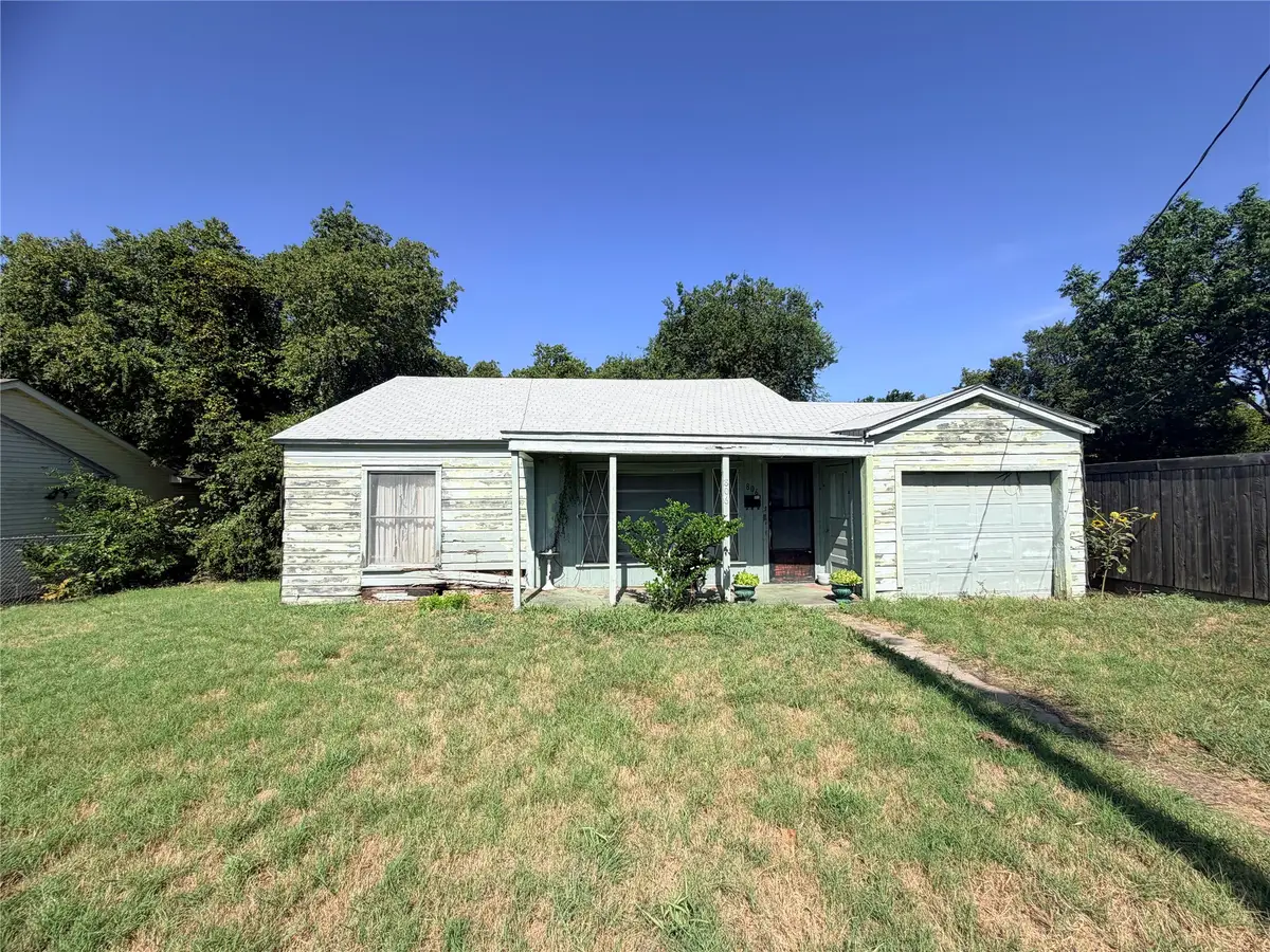 806 S Brazos Street, Weatherford, TX 76086 - #1