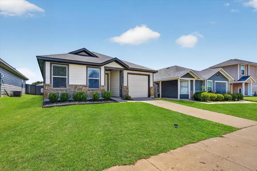 1812 Wickham Drive, Burleson, TX 76028 - #3