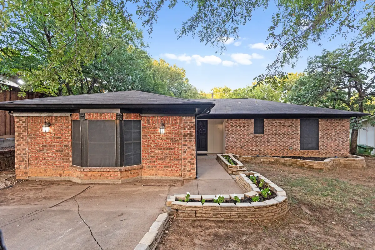 7024 Payte Lane, North Richland Hills, TX 76182 - #1