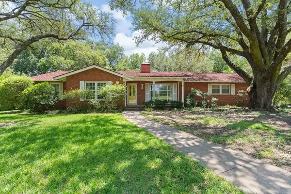 7 Hill Terrace Place, Cleburne, TX 76033