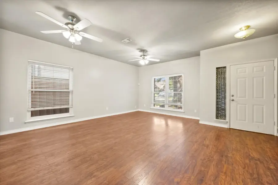 4740 Waterway Drive N, Fort Worth, TX 76137 - #3