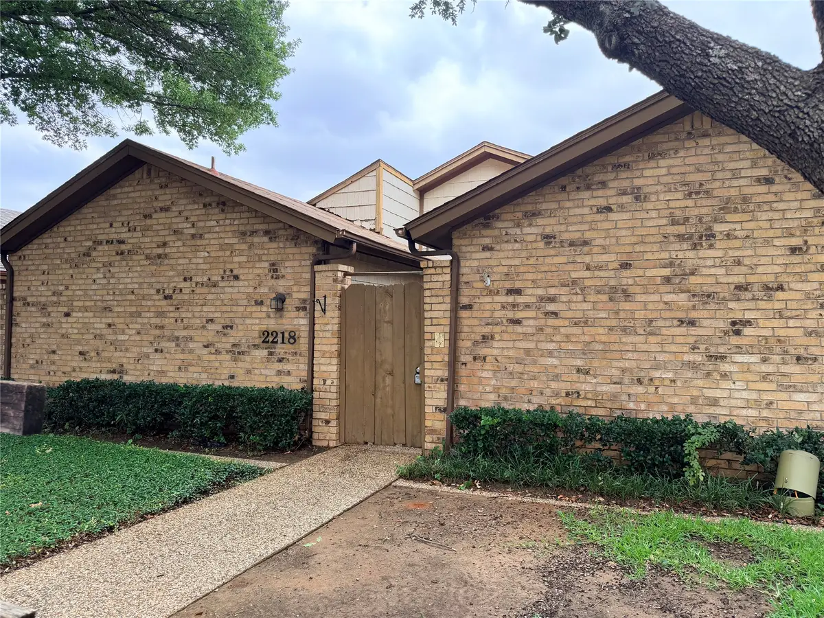 2218 Winter Sunday Way, Arlington, TX 76012 - #1