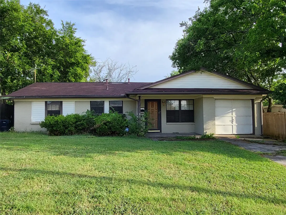 7825 Gaston Avenue, Fort Worth, TX 76116 - #1