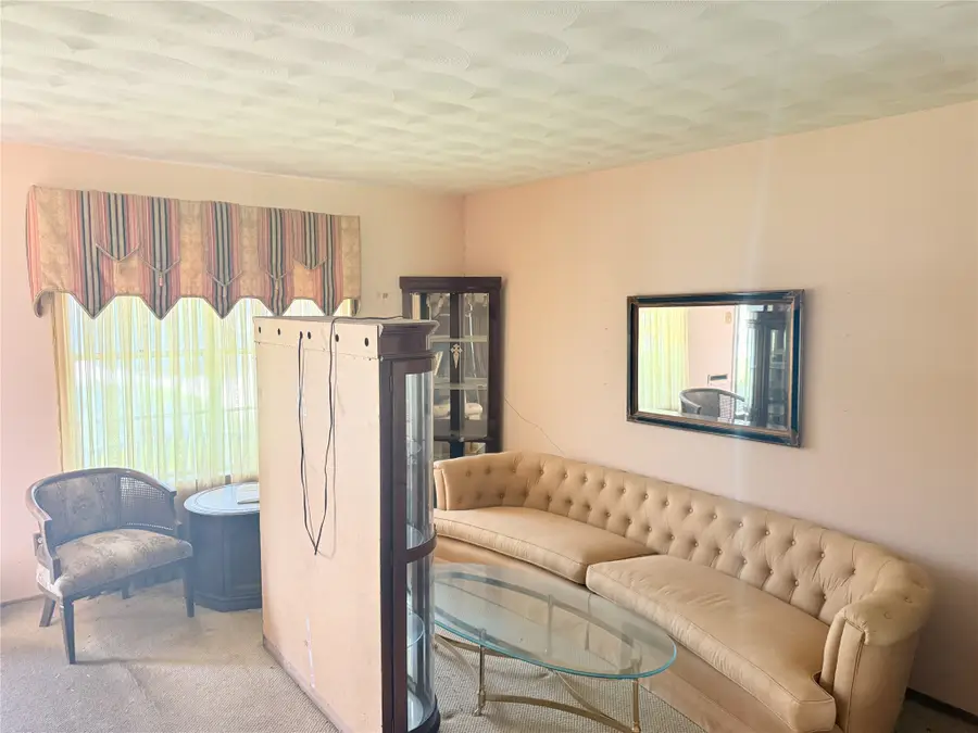 2613 Syracuse Drive, Irving, TX 75062 - #2
