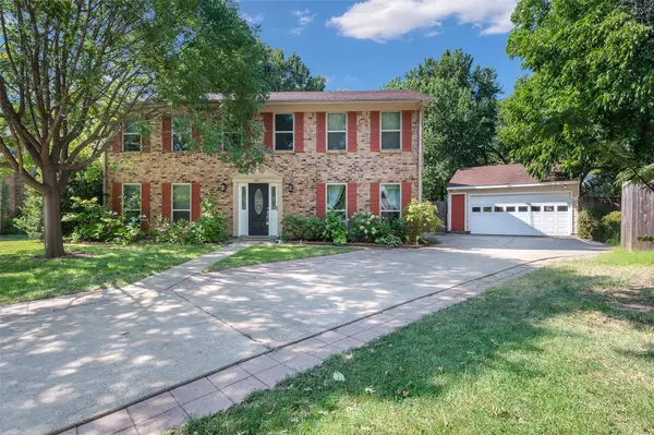 3901 White Oak Court, Flower Mound, TX 75028