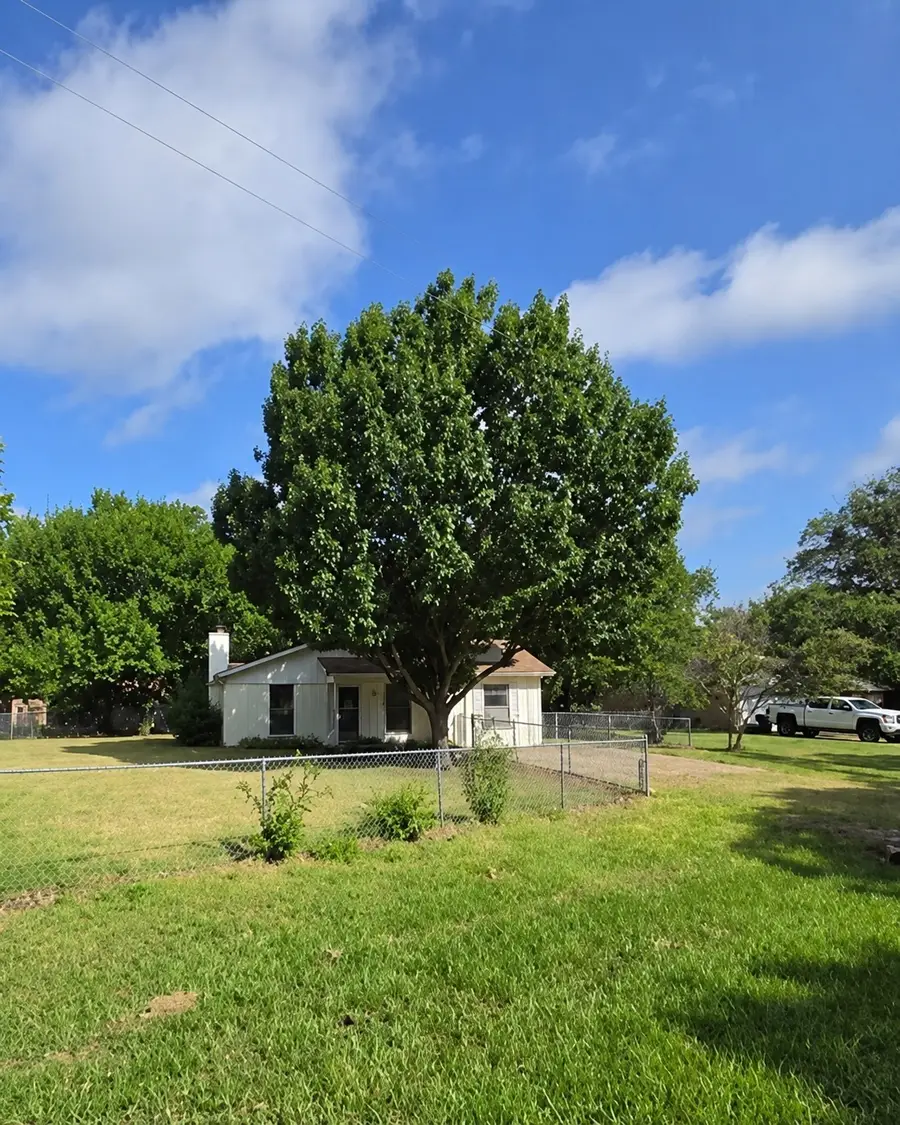 329 Walnut Avenue, Azle, TX 76020 - #2
