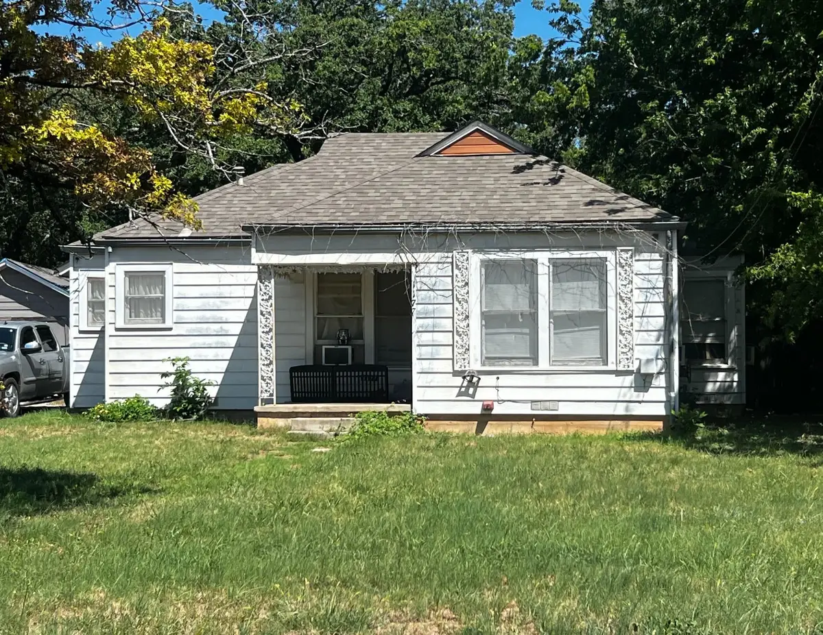 1177 W Shirley Street, Stephenville, TX 76401 - #1