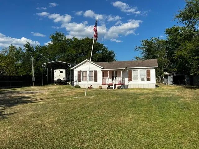 888 Farm Road 900 N, Saltillo, TX 75478 - #2