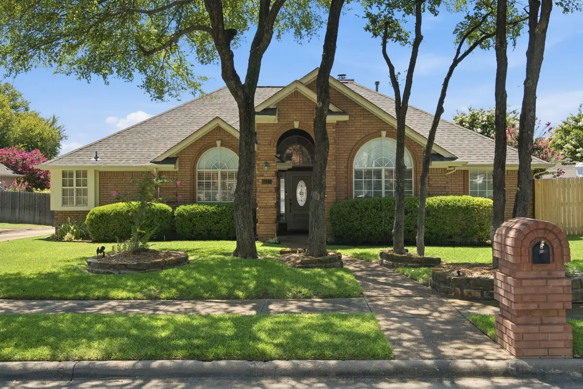8417 Castle Creek Road, North Richland Hills, TX 76182 - #1