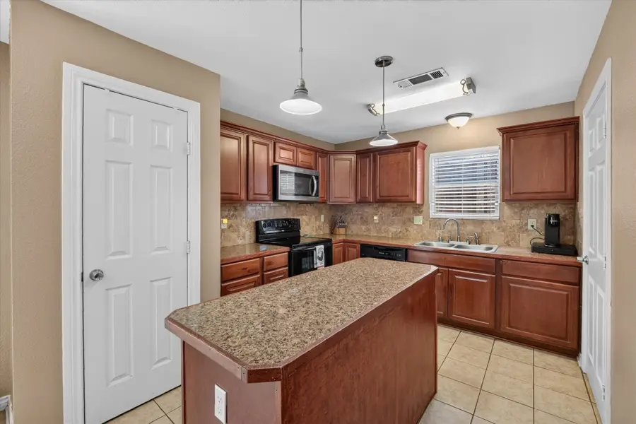 250 S Shore Place, Lewisville, TX 75067 - #3
