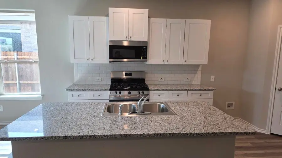 15629 Leinster Pass, Justin Roanoke, TX 76247 - #2