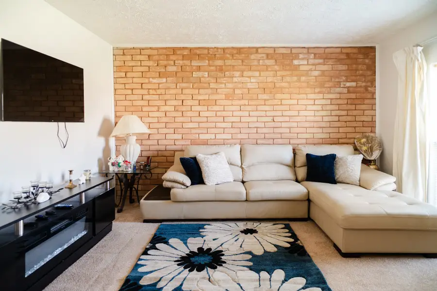 27 W Townhouse Lane, Grand Prairie, TX 75052 - #3
