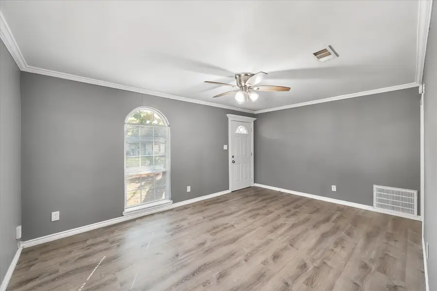 320 N 36th Street, Corsicana, TX 75110 - #3