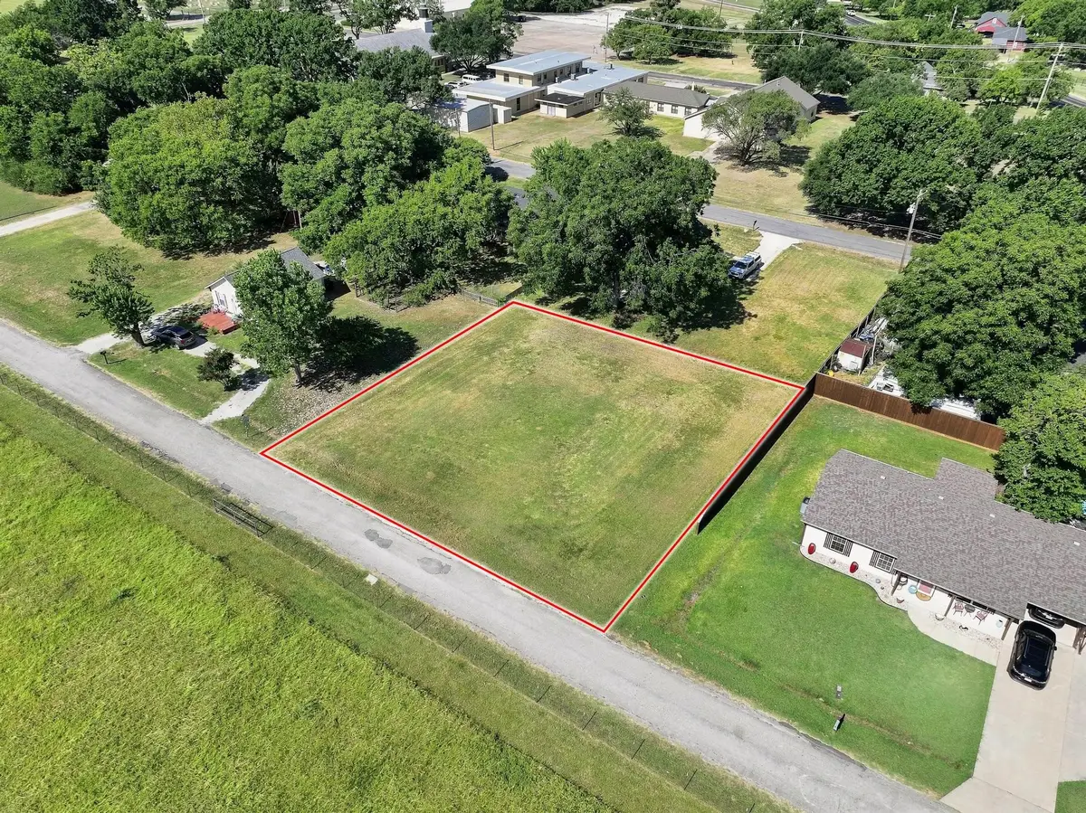 1018 Yarbrough Street, Pilot Point, TX 76258 - #1
