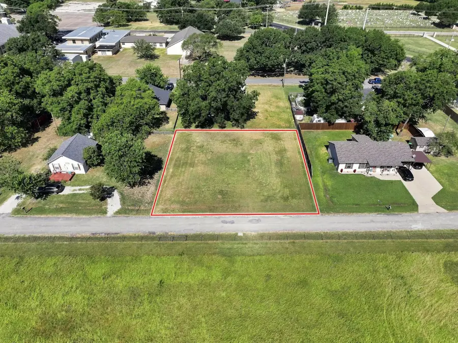 1018 Yarbrough Street, Pilot Point, TX 76258 - #3
