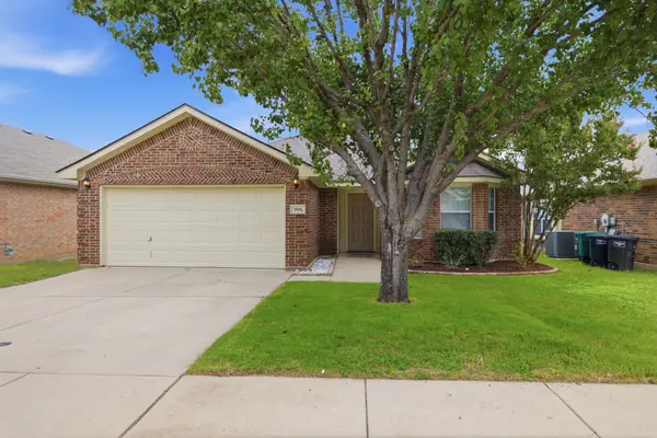 5828 Pearl Oyster Lane, Fort Worth, TX 76179