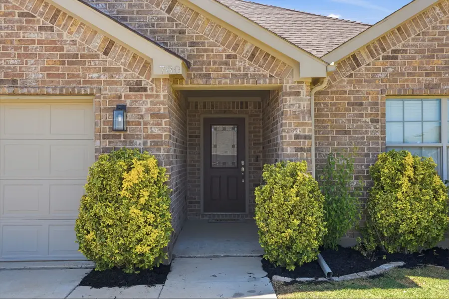 780 Countryside Drive, Aubrey, TX 76227 - #2
