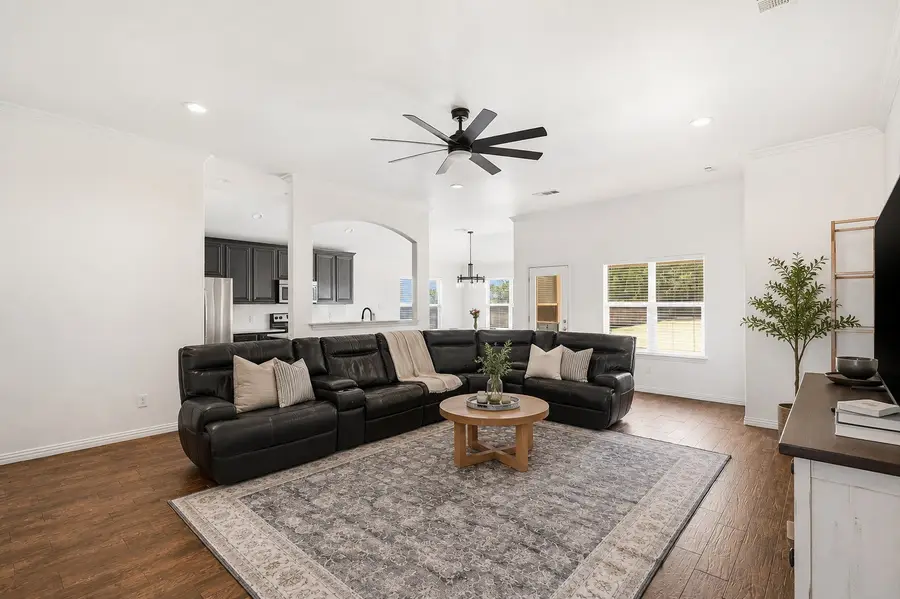 780 Countryside Drive, Aubrey, TX 76227 - #3