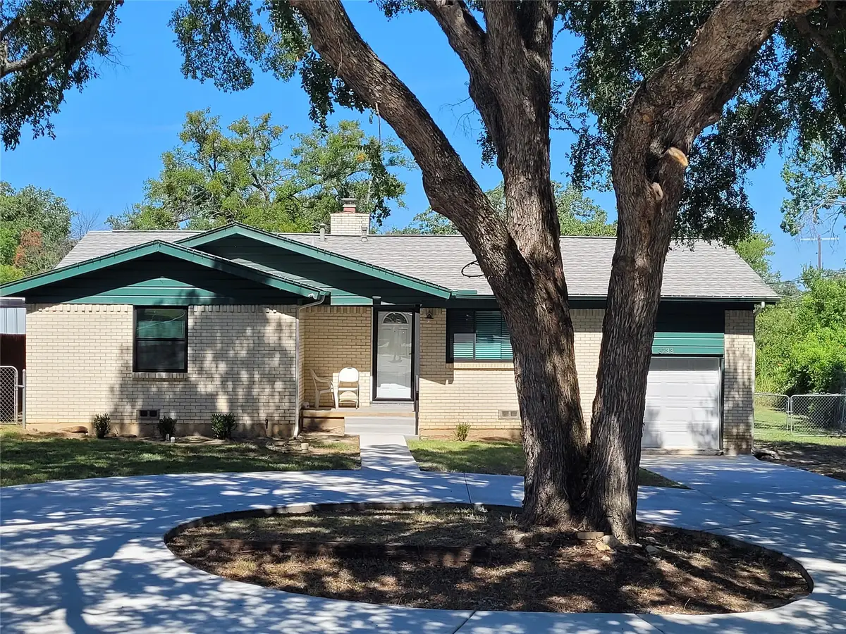 3233 Hiawatha Trail, Lake Worth, TX 76135 - #1