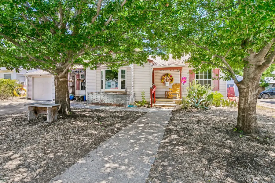 2721 Halbert Street, Fort Worth, TX 76112 - #2