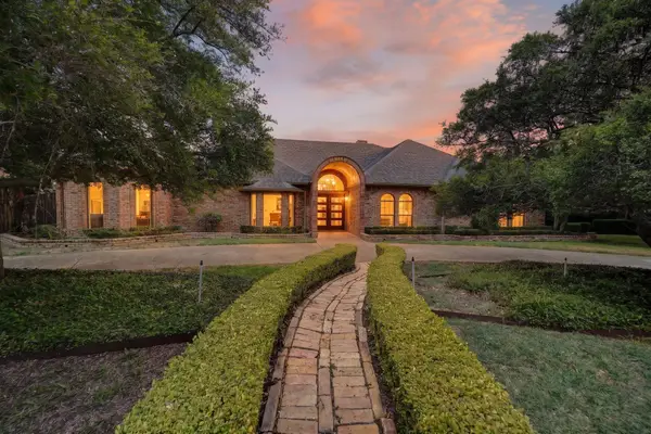10101 Bridgegate Lane, Dallas, TX 75243