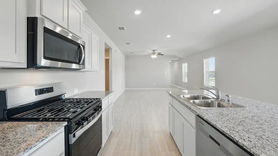 162 Davis Lane, Newark, TX 76071 - #3