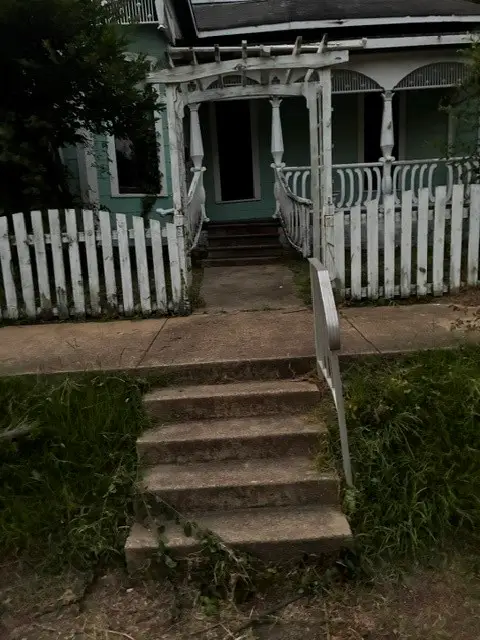 807 E Main Street, Winnfield, LA 71483