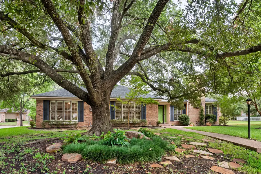2825 Chimney Hill Drive, Waco, TX 76708 - #2