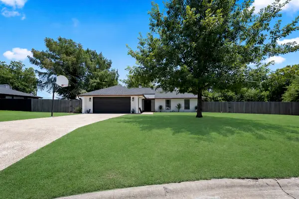 1307 Linda Court, Cleburne, TX 76033