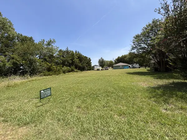 N Park N Park, Leonard, TX 75452