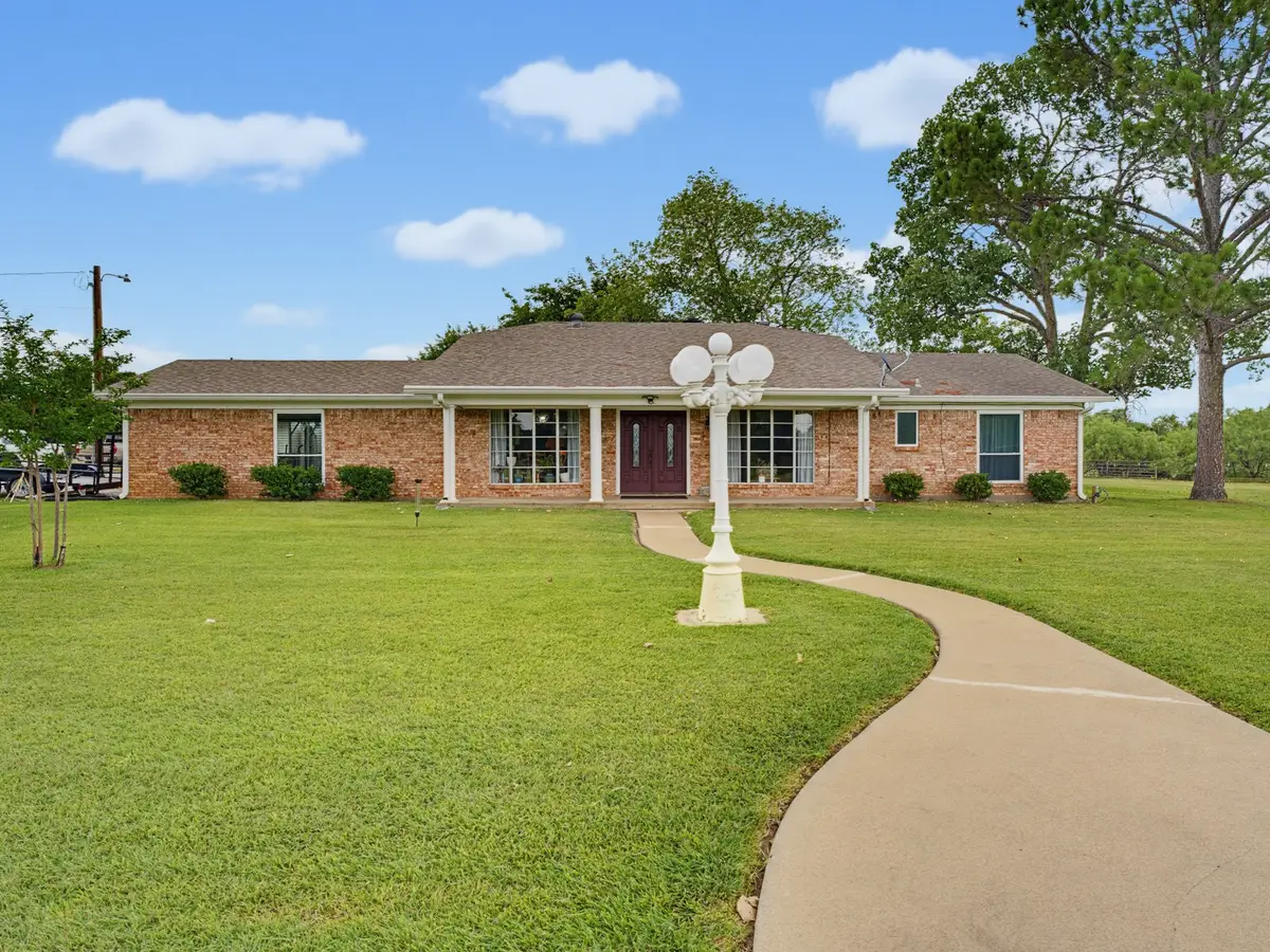 955 County Road 1304, Bridgeport, TX 76426 - #1