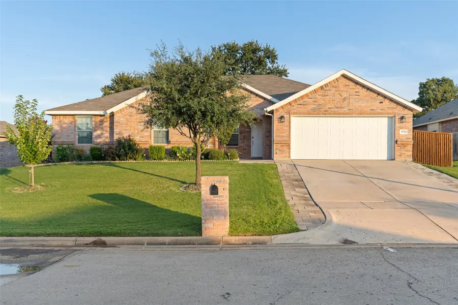 3733 Cecelia Lane, Forest Hill, TX 76140 - #3