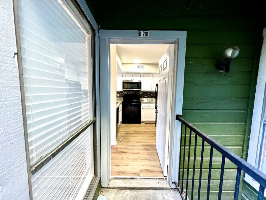 9807 Walnut Street #201, Dallas, TX 75243 - #3