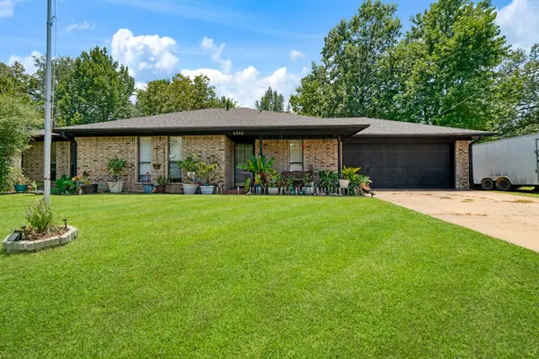 6540 Inwood Drive, Reno, TX 75462