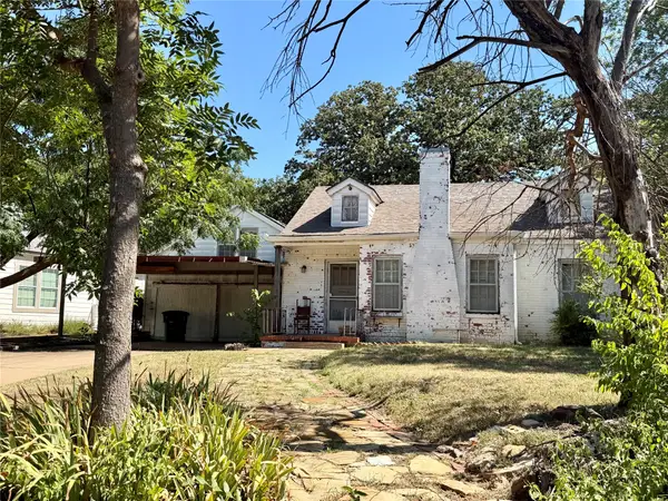 2201 Aster Avenue, Fort Worth, TX 76111