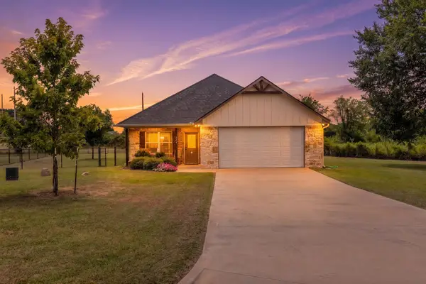 228 Mill Street, Emory, TX 75440