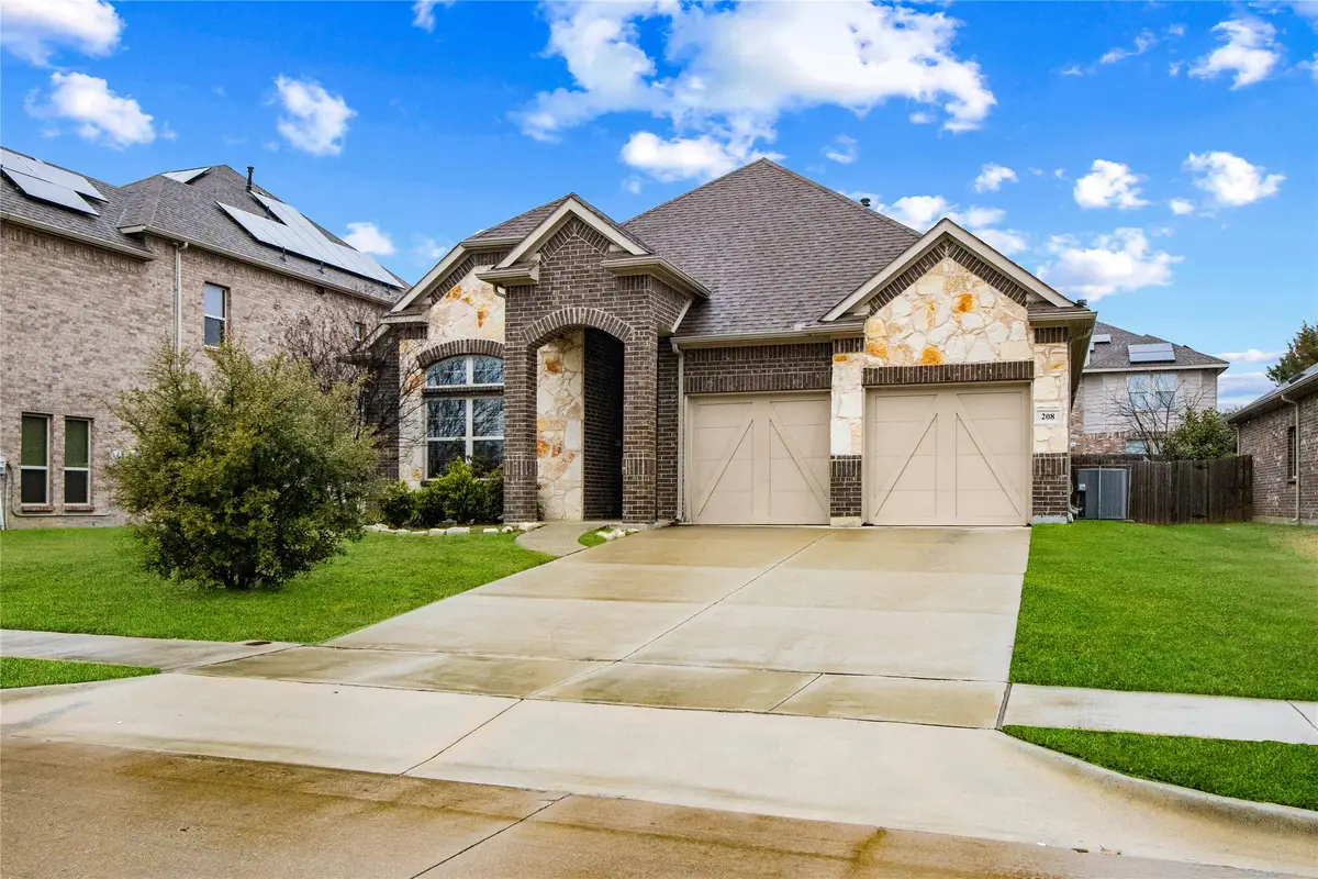 208 Burberry Drive, Grand Prairie, TX 75052 - #1