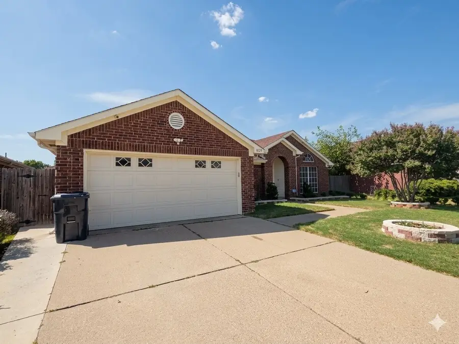 1629 Loveland Drive, Arlington, TX 76018 - #2