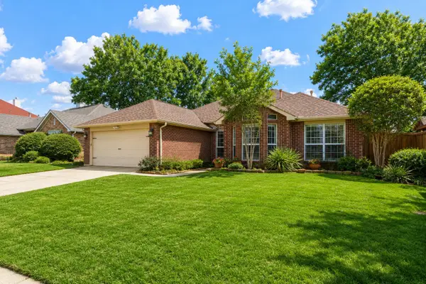 5204 Valleydale Drive, Flower Mound, TX 75028