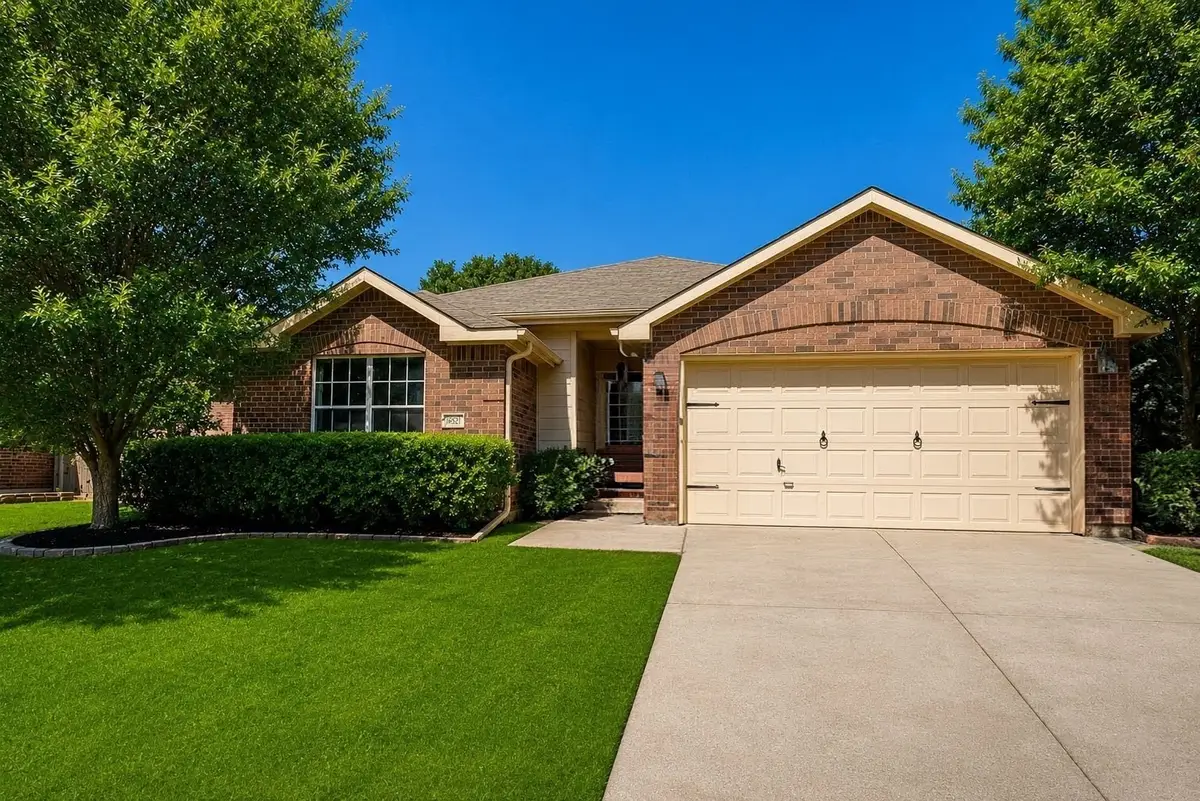4621 Barnhill Lane, Fort Worth, TX 76135 - #1