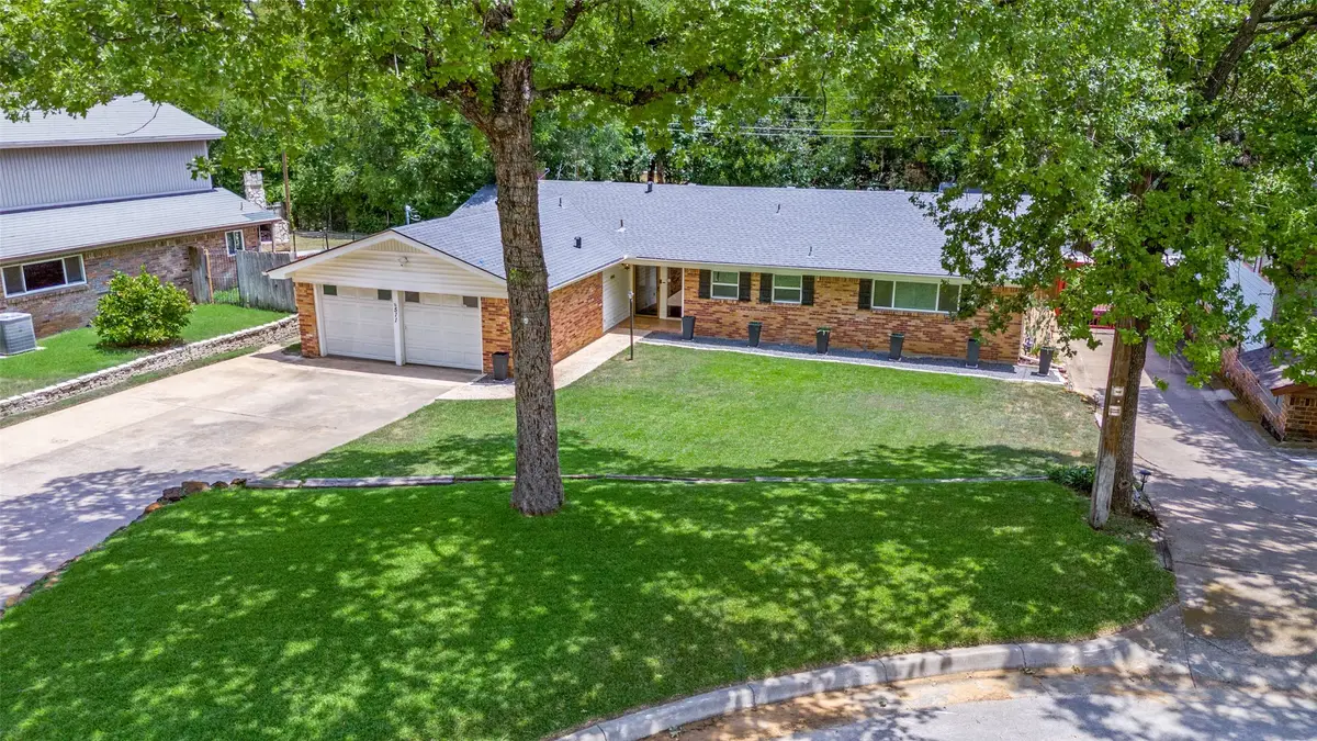 511 Westcliff Drive, Euless, TX 76040 - #1