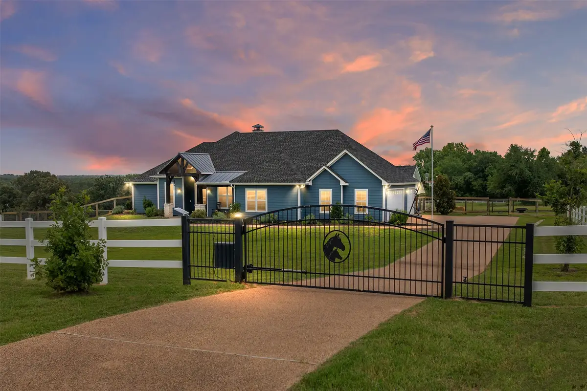 6870 Shore Crest Way, Athens, TX 75752 - #1