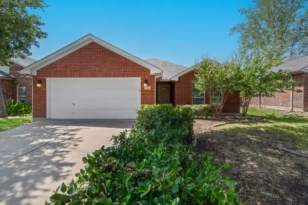 3704 Palm Drive, Fort Worth, TX 76244