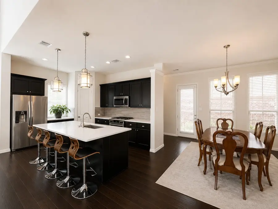 427 Renaissance Lane, Irving, TX 75060 - #3