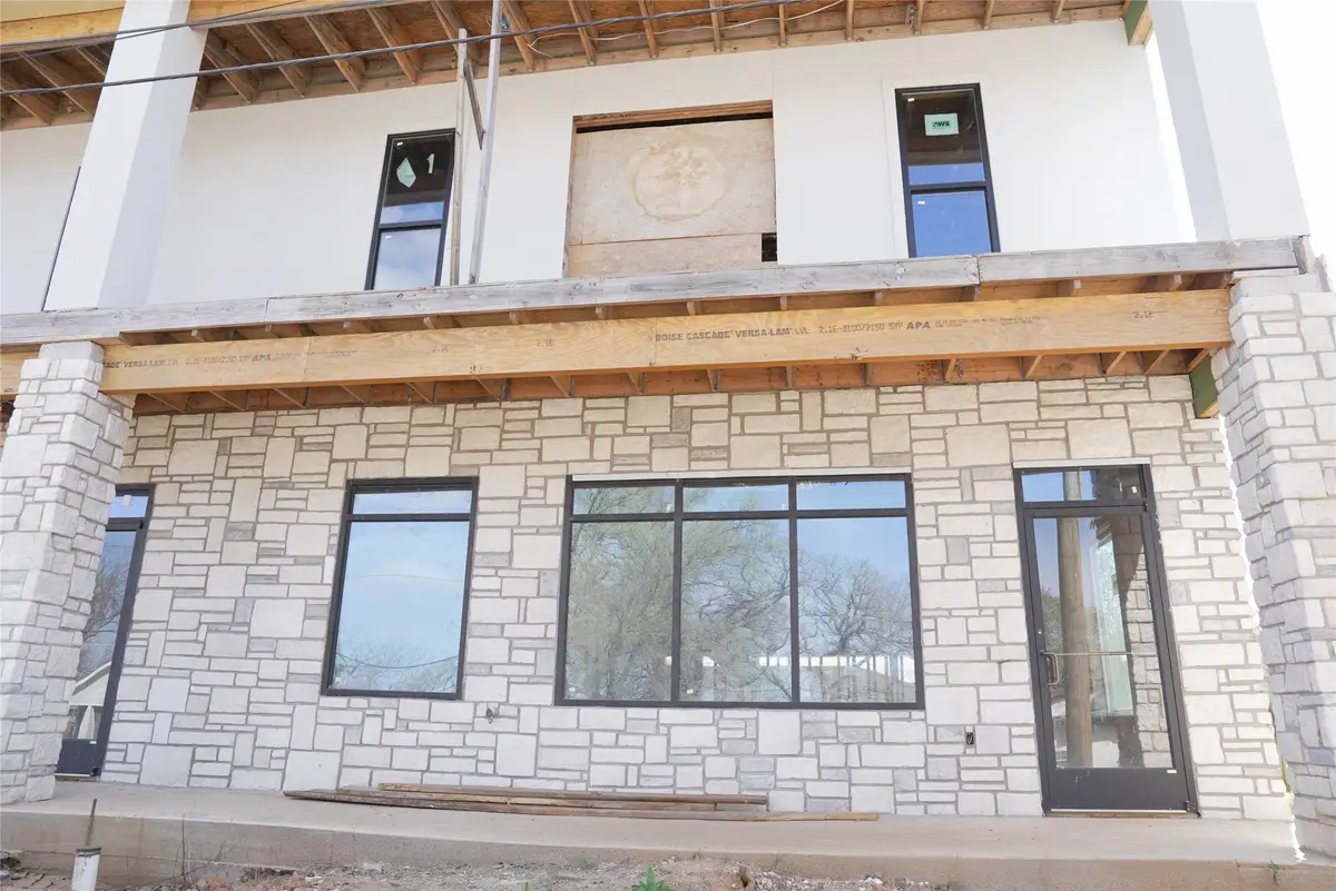 299 W Oak Street, Mansfield, TX 76063 - #1