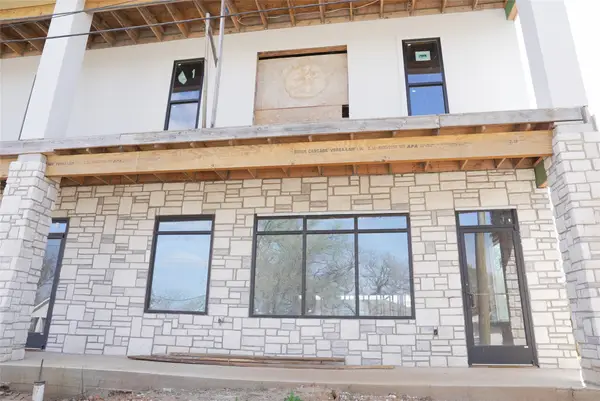 301 W Oak Street, Mansfield, TX 76063